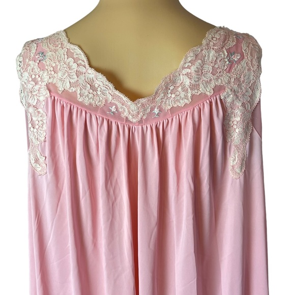 Vintage Intimates & Sleepwear Vintage Pink Silky Soft Nylon